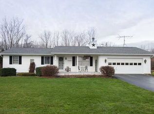 3160 Checkered Tavern Rd, Gasport, NY 14067