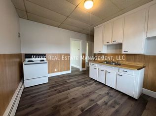 172 College Ave APT 2, Waterville, ME 04901