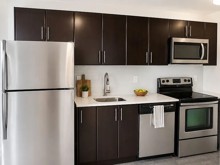 2406 Queen St E #42 — Photo 2