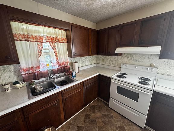 2nd image of 309 Johnston Ave