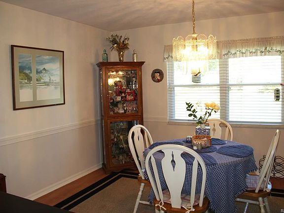4th image of 3951 N Passion Flower Way