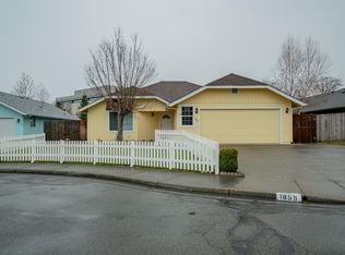 1855 Meadow Gln, Grants Pass, OR 97527
