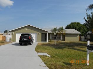 865 SE Cavern Ave, Port Saint Lucie, FL 34983