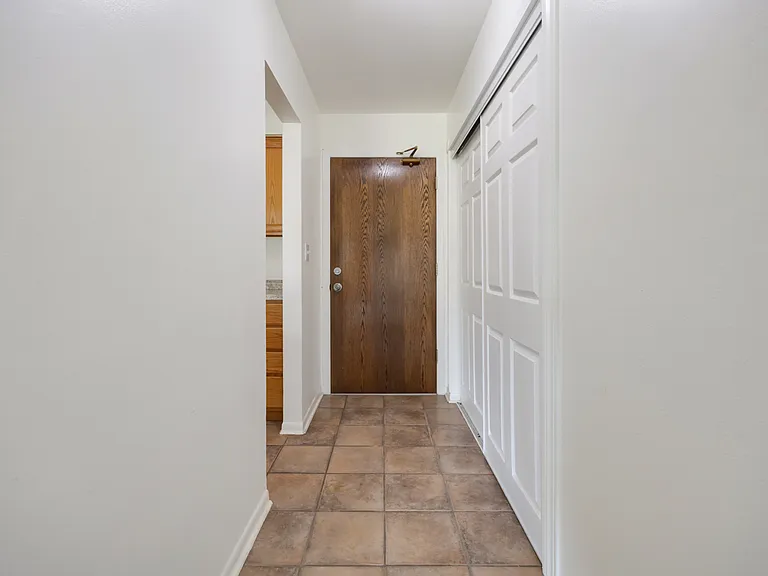 2214 S Goebbert Rd #178 — Photo 4