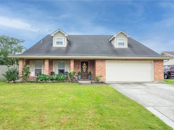 111 Seven Oaks Ct, Destrehan, LA 70047