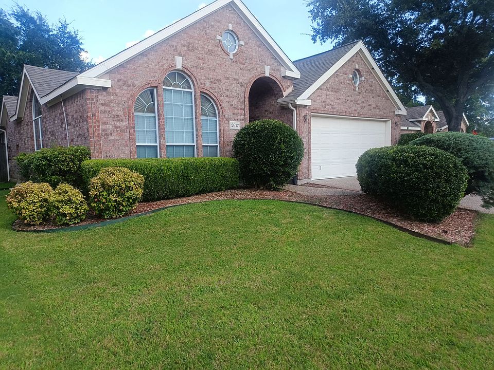 1st image of 2617 Swan Dr