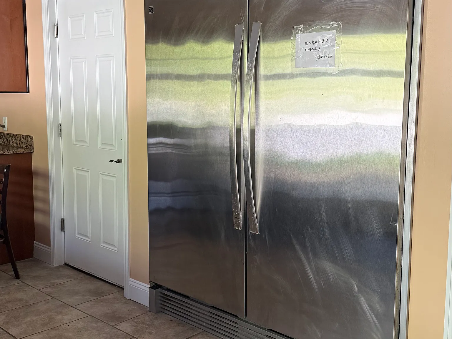 8 bed, 2299 sqft, $3,850 — Photo 3