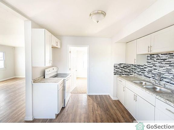 2nd image of 3112 Burbank Ave