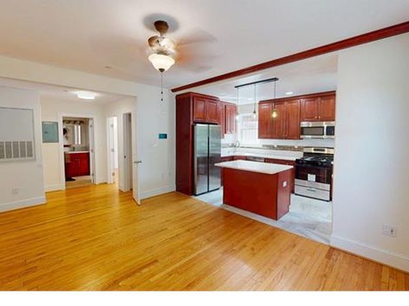 747 Alabama Ave SE UNIT 101