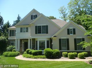 2226 Woodford Rd, Vienna, VA 22182