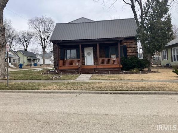 904 10th St, Lawrenceville, IL 62439
