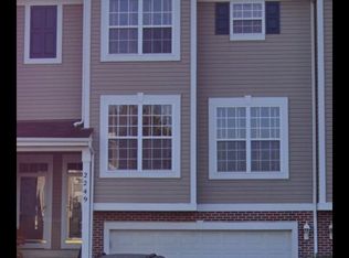 2249 Hudson Cir, Aurora, IL 60502