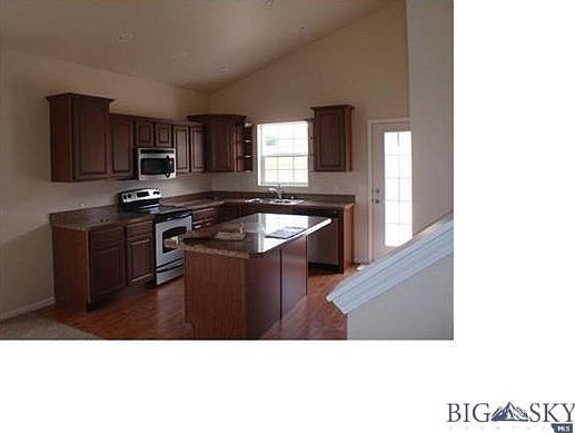 2nd image of 2220 Sturnella Rd