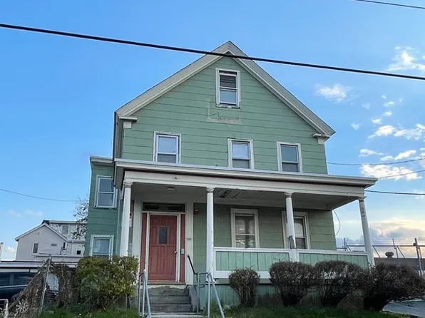 266 Appleton St, Lowell, MA 01852