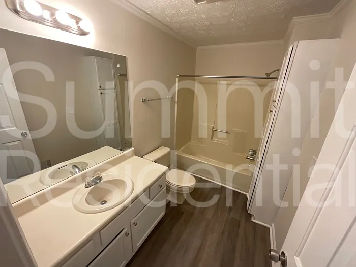 2784 Coventry Grn SE #C — Photo 8
