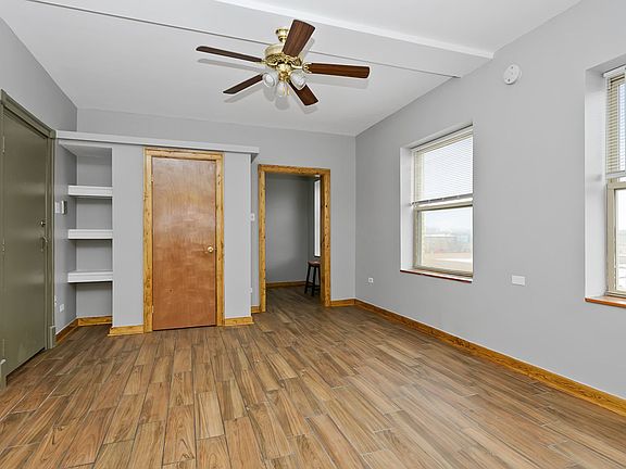 3rd image of 6314-16 S Troy St #6314-412