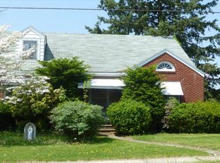 1328 Easton Rd, Hellertown, PA 18055