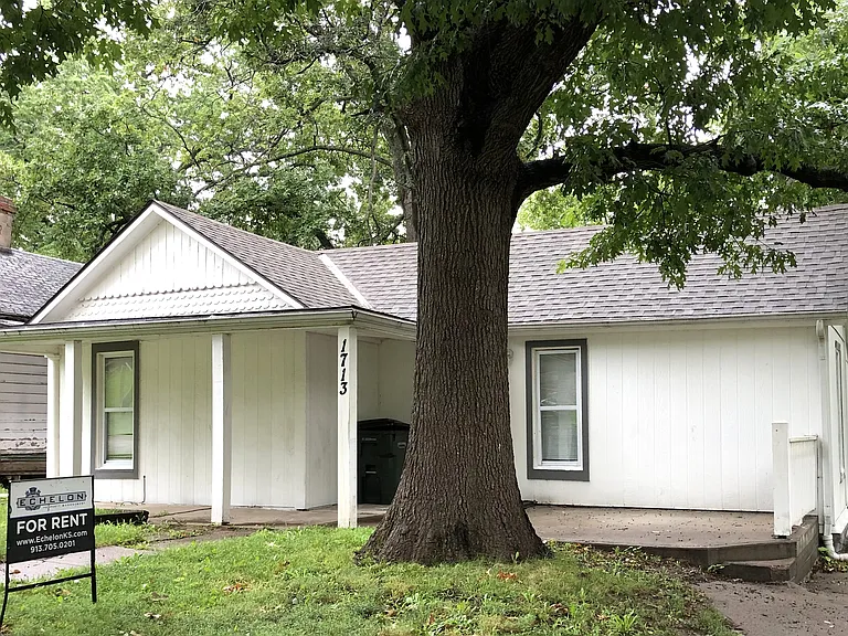 1713 Rose St., Leavenworth, KS 66048