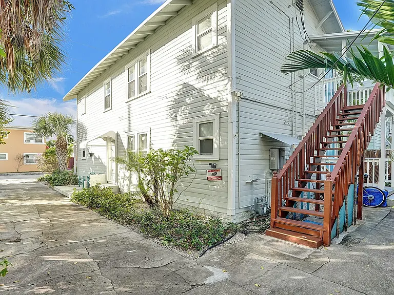 420 3rd Ave S #2 — Photo 9