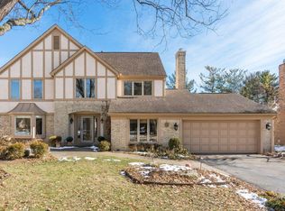 4670 Bridle Path Ln, Dublin, OH 43017