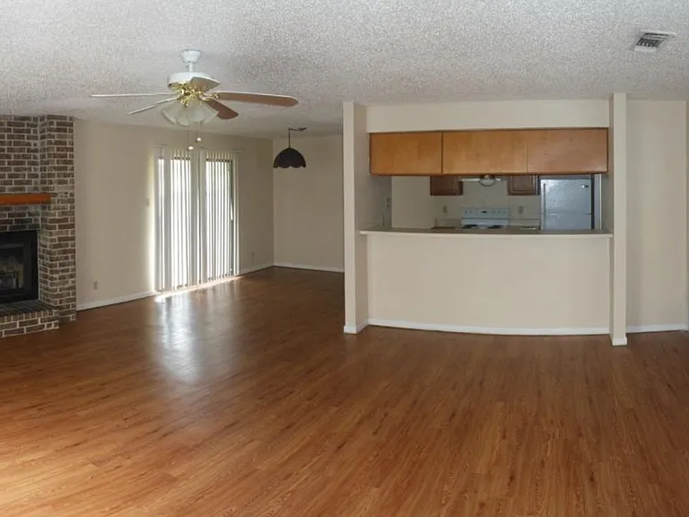 1701 Cedarview Circle — Photo 5