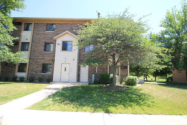 1st image of 3 Cedar Ct APT 1