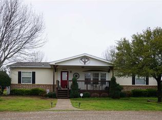 13076 Blaker Rd, Iowa Park, TX 76367