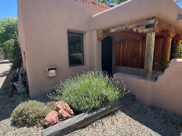 818 W Manhattan Ave APT B, Santa Fe, NM 87501