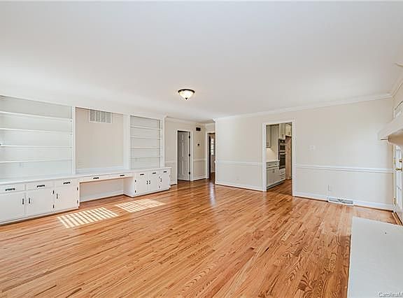 4th image of 5309 Camilla Dr
