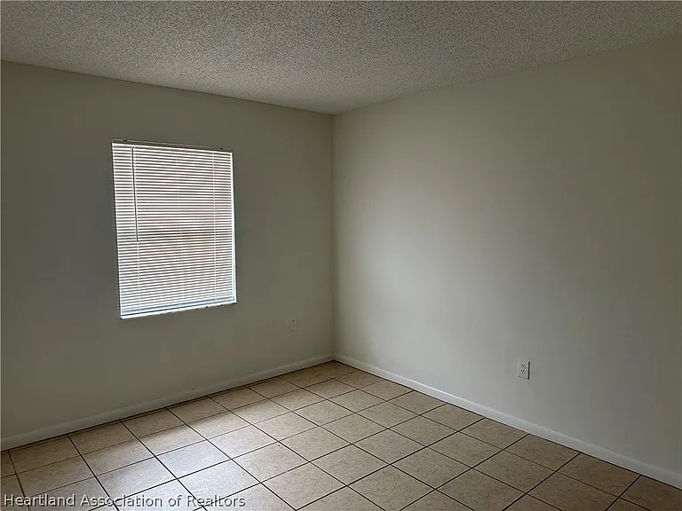 237 Rhapsody Ave — Photo 7