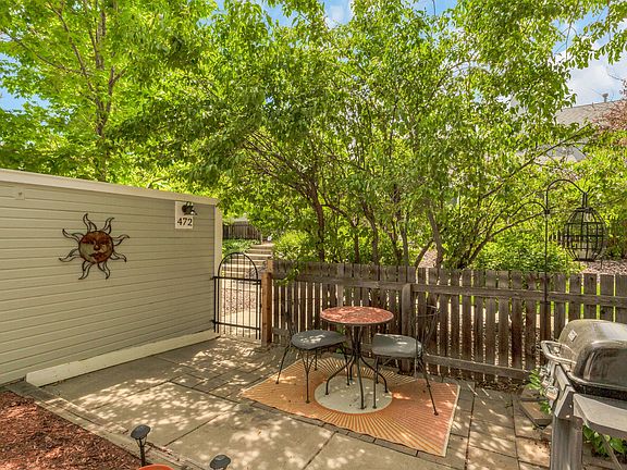 4th image of 472 Owl Dr