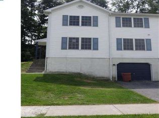 216 Bainbridge Cir, Reading, PA 19608