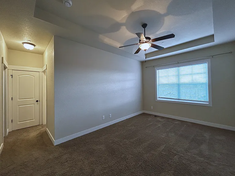 2521 Des Moines Dr #104 — Photo 21