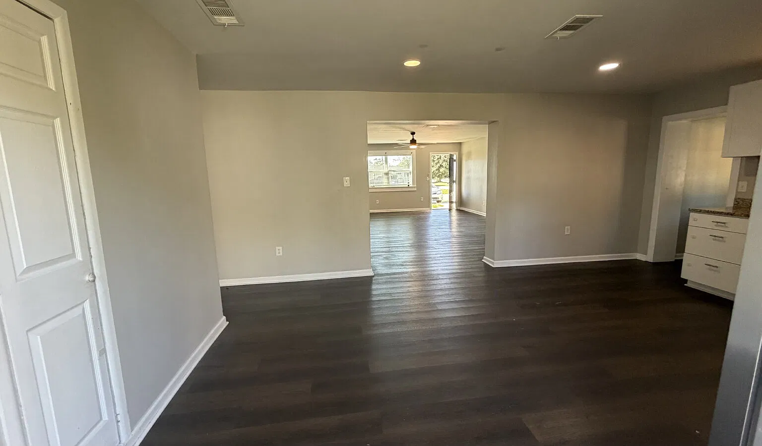 4 bed, 2.0 bath, 1816 sqft, $2,050 — Photo 4