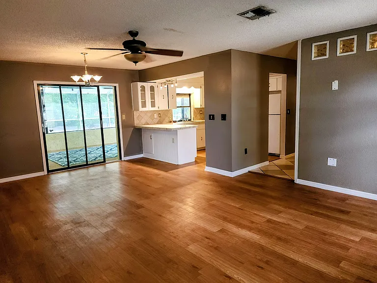 5228 Derby Ave — Photo 9
