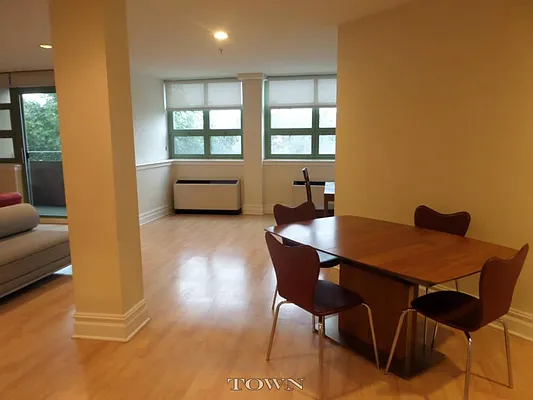 Rented by Town Residential | media 27