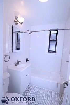 Rented by Oxford Property Group | media 12