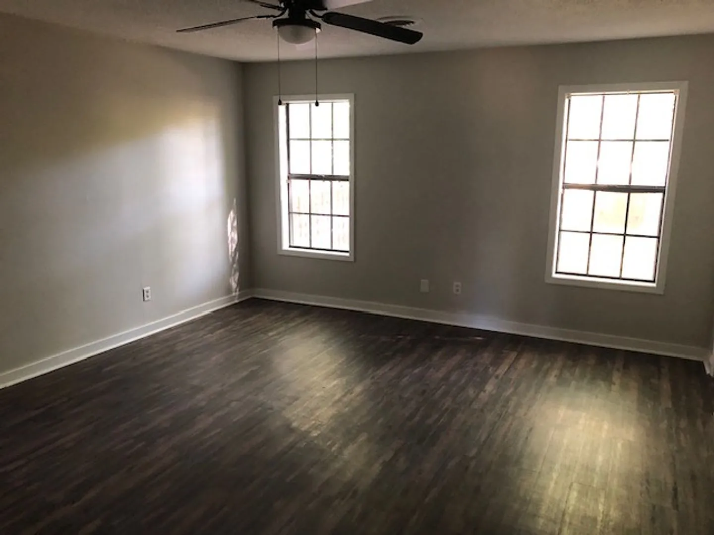 102 Tanglewood Cir — Photo 2