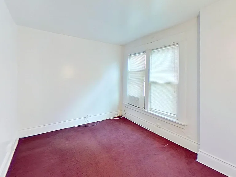 324 E 20th Ave — Photo 13
