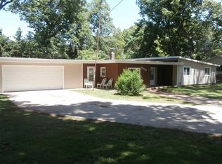 18909 Darden Rd, South Bend, IN 46637