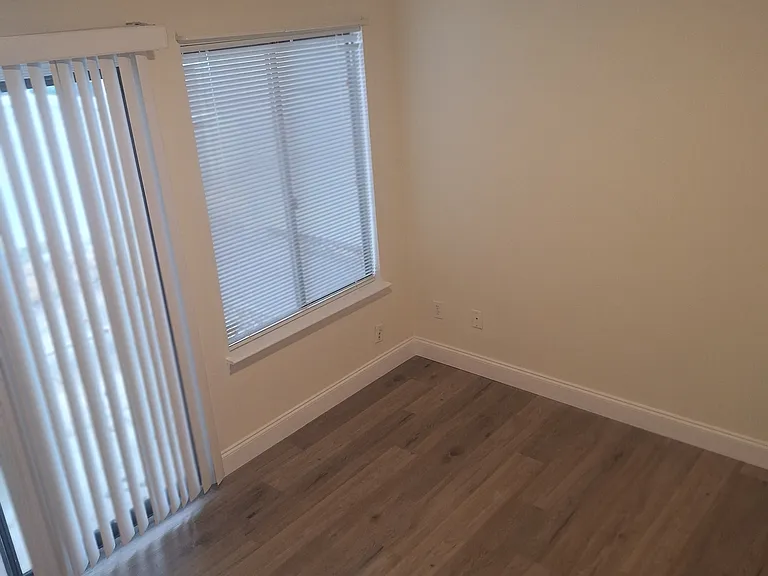 5016 Casa Del Rey Dr — Photo 10