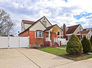 230 S King Street, Elmont, NY 11003