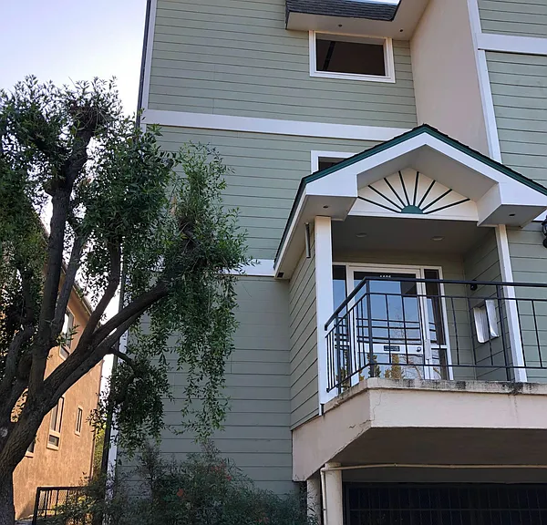 1405 Oak Grove Ave #104 — Photo 1
