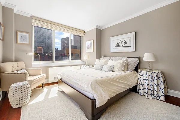 Bedroom, photo 2