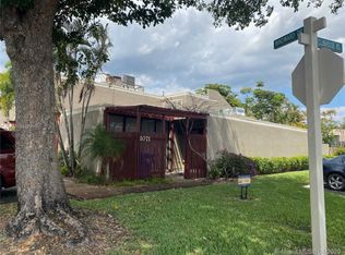 1071 Windward Dr, Hollywood, FL 33026