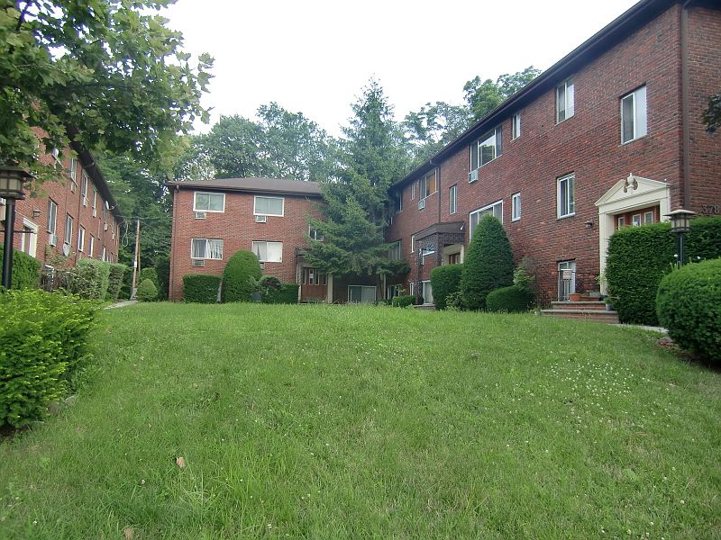 1st image of 372 Valley St #C4f-30