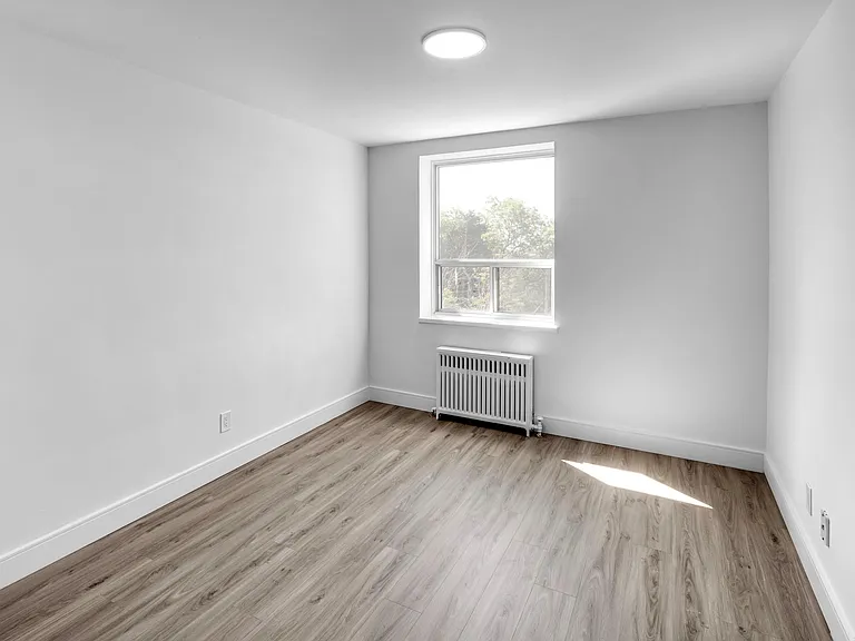 79 Jameson Ave — Photo 12