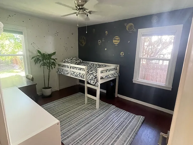 1821 Proctor Ave — Photo 15