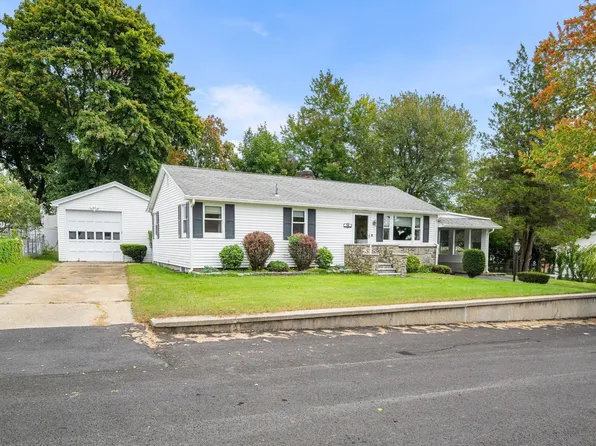 14 Deluca Rd, Milford, MA 01757