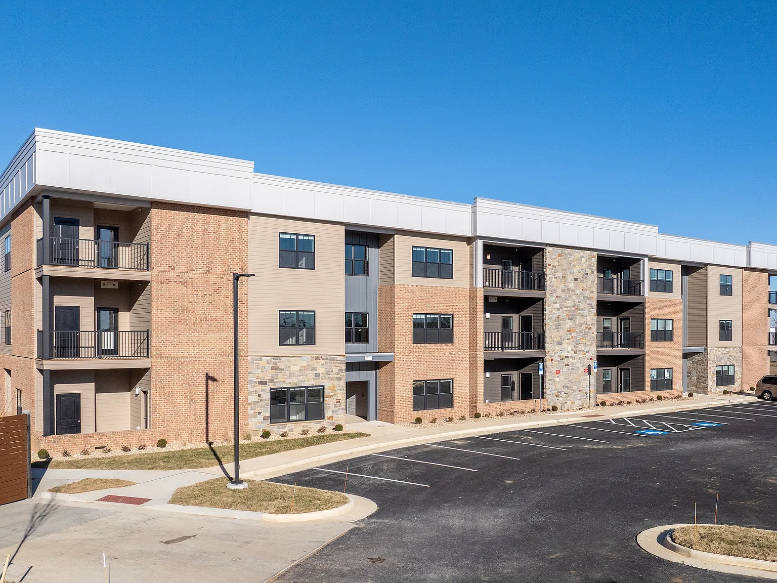 CARLS CORNER RESIDENTIAL — Photo 4
